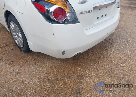 2011 Nissan Altima 2.5 S z USA, uszkodzony, nr VIN 1N4AL2AP9BN505856